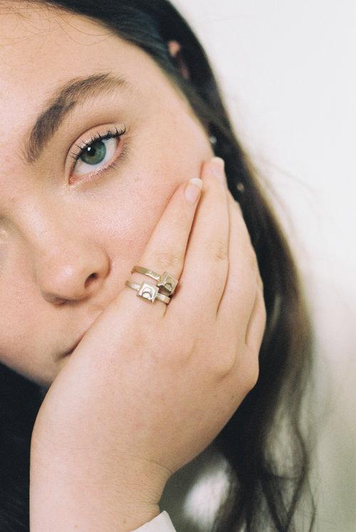 Lucinda Barrett Out of mind ring Silver