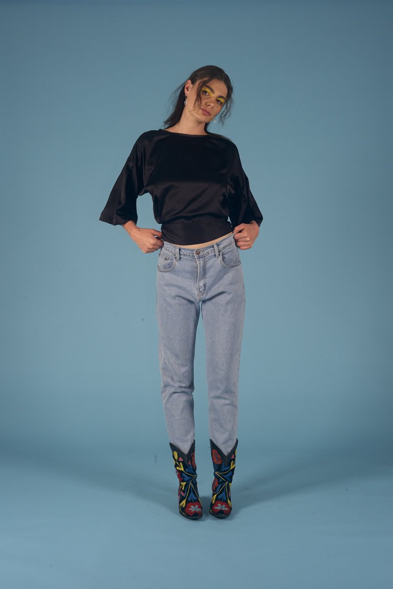 Romantica Blouse Black Gloss