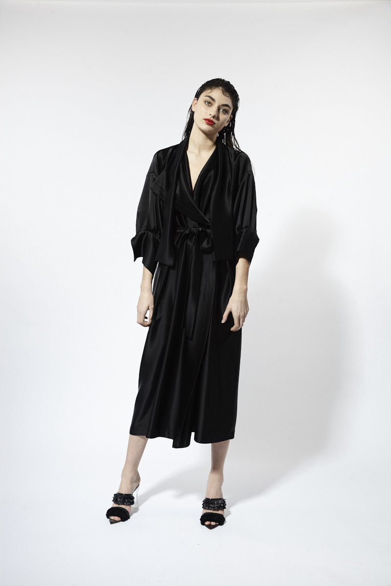 Bedcoat Black