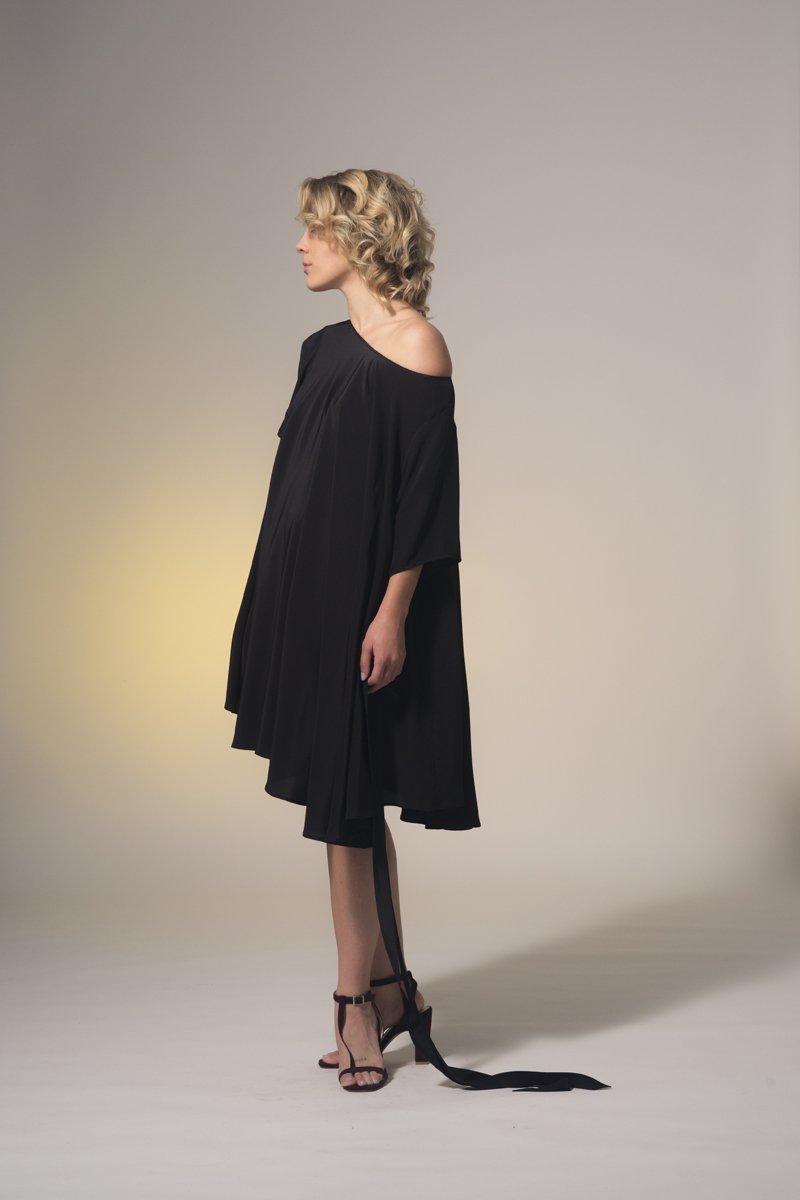 Rise Dress Black