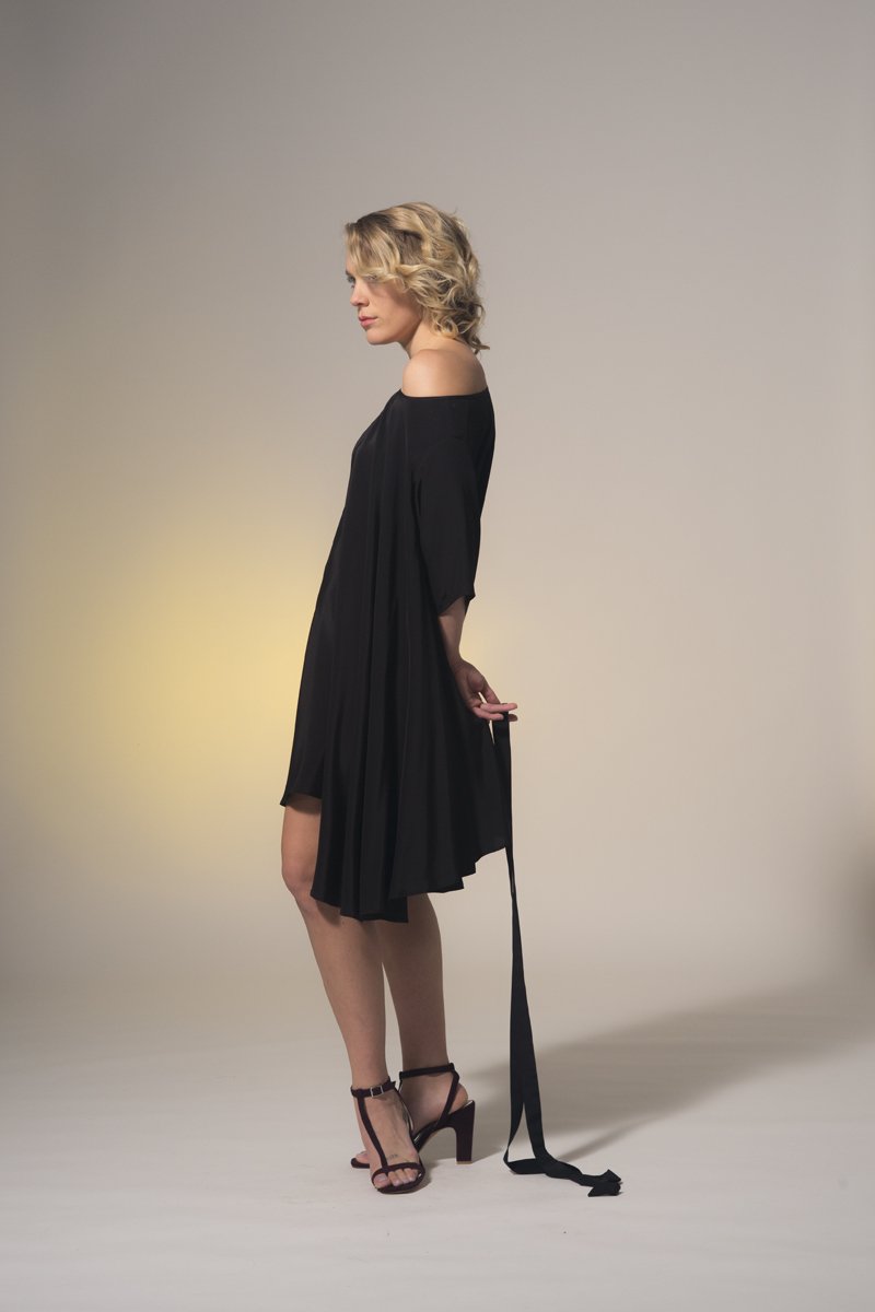Rise Dress Black
